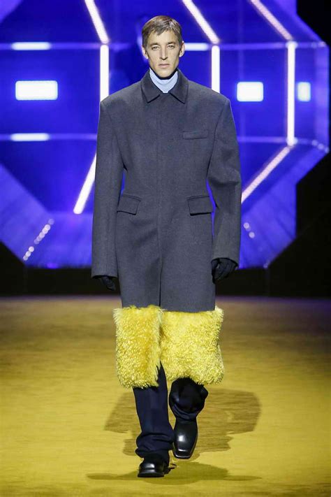 Sfilata Prada Donna e Uomo Autunno/Inverno 2022